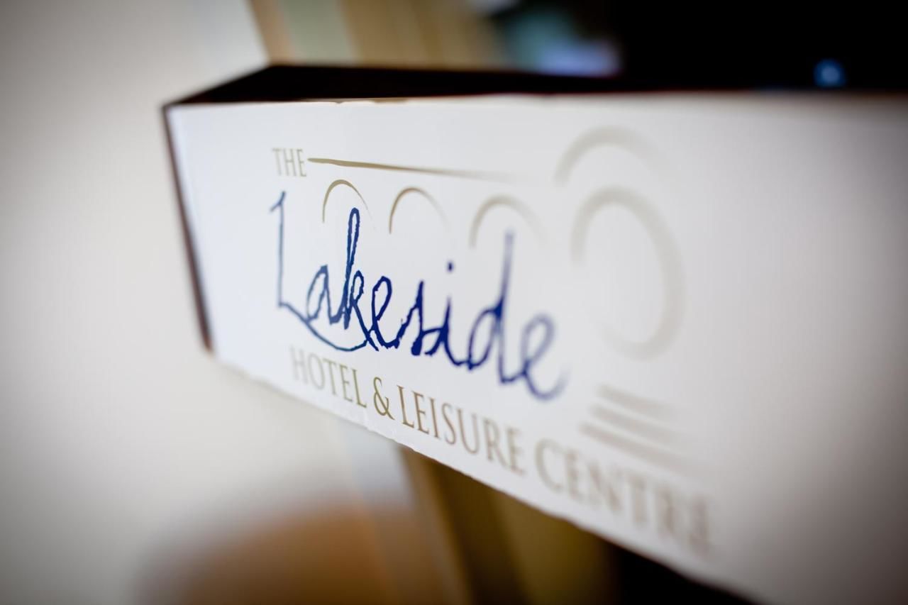 Отель The Lakeside Hotel & Leisure Centre Киллало